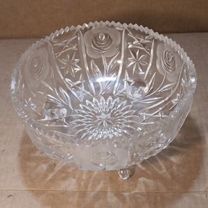Elegant Crystal Bowl with Floral Design